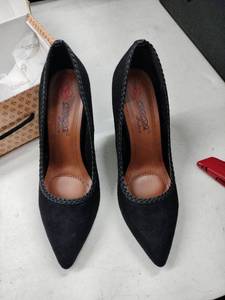 lot 61898 image: DBDK Fashion black pointed-toe pumps - 9