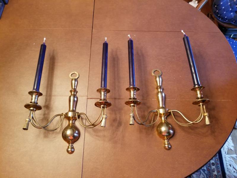 lot 5200 image: Matching Brass Candle Holder Sconces