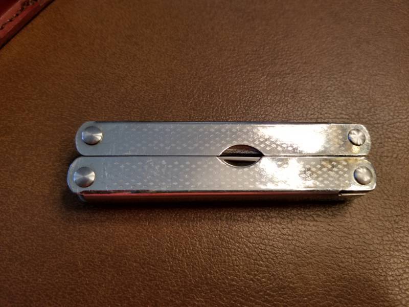 lot 5203 image: Utility Knife for Fishing and Scaling