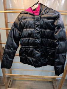 lot 30 image: Faded Glory Girls Black Puffer Jacket XL (14-16)