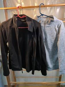 lot 36 image: North End Fleece Zip Jacket & Gray Quarter-Zip Pullover Bundle