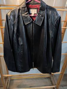 lot 52 image: Worthington Black Leather Zip-Up Jacket Womens 3X