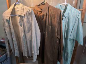 lot 91 image: Lot of 3 Mens Button-Down Dress Shirts - Liz Claiborne Stretch XL & Jos. A. Bank Travelers Collection