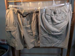 lot 119 image: Rustic Ridge Mens Cargo Shorts Bundle - Size XXL2XL
