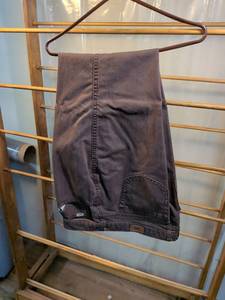 lot 133 image: Lee Relaxed Straight Leg Jeans Womens Size 20W Brown