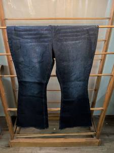 Tinseltown The Hi-Rise Pull-On Flare Jeans Dark Wash 3XL