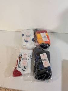 lot 218 image: Epic Sports Crew Socks 4-Pack Assorted Colors and Sizes