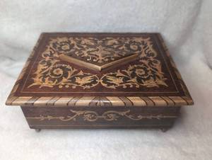 lot 1502 image: Inlaid Wooden Music Jewelry Box with Mirror and Compartments