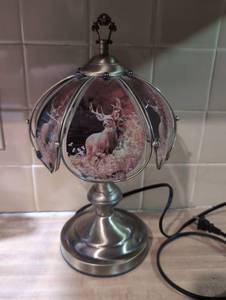 lot 2506 image: Vintage Touch Lamp with Deer Glass Panels with Metal Base and Finial - 15 in