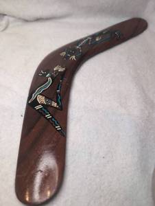 lot 3004 image: Australian Boomerangs 35cm Returning Hardwood Hand-Crafted Souvenir
