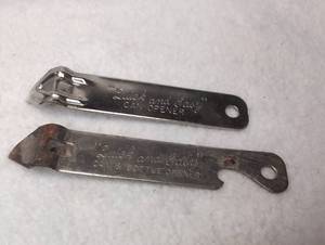 lot 3006 image: Vintage Quick and Easy Can Opener and Can &amp Bottle Opener 2-Piece Set