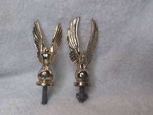lot 3026 image: Emblems Finial Set of 2 with Threaded Stem