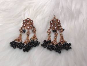 lot 4518 image: Pair of Chandelier Earrings with Black Beads and Rhinestones