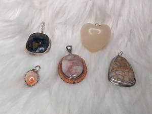 lot 4531 image: Stone Pendants Lot Mixed Polished Cabochon Silver-Tone - 5 ct