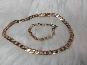 lot 4533 image: Vintage Givenchy 2-Piece Set- Chain Link Bracelet and Necklace Set Gold Tone