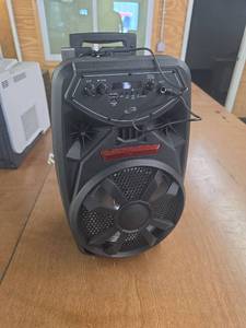 lot 198 image: iLive ISB380B Wireless Tailgate Speaker