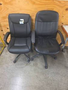 lot 203 image: 2 Black Office Chairs with Casters and Armrests