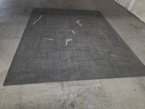 lot 212 image: Heavy Duty steel floor plate approx. 7 x 9
