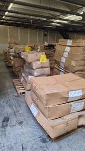 lot 275 image: (5) Pallet Lot - Aries StyleGuard XD Floor Liners -  Honda CRV