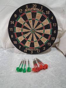 lot 8 image: Narwhal by Kingston bristle dart board set with darts