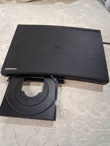 lot 46 image: Samsung Blu-ray Disc Player