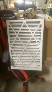 lot 30169 image: Large HVAC Air Filter - 16x25x5 - Retail $15