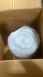 lot 30179 image: Calvin Klein 4 Inch King Mattress Topper - Retail $60