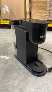 lot 31147 image: black keurig model K-EXPRESS - Retail $0