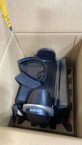 lot 31159 image: keurig in black model K-CLASIC�� K50 - Retail $0