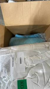 lot 31179 image: king mattress topper - Retail $0