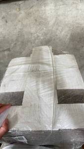 lot 31182 image: 25x14x4 flat corrugated boxes 25 each - Retail $0