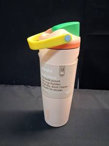 lot 3886 image: Owala 30 oz Leak Proof Cup Holder with Built-in Straw - Retail $45