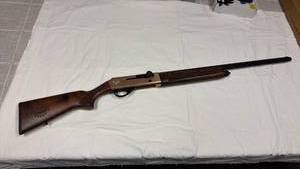 lot 6 image: Emperor Firearms model MX5 12 gauge shotgun with screw in choke tubes
