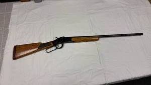 lot 13 image: Ithaca Gun Co. M-66 super single shot 20 gauge shotgun