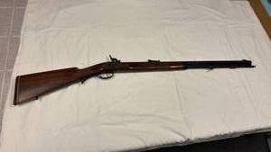 lot 16 image: Mancheno Italy .45 cal flintlock rifle
