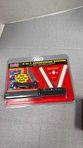lot 75 image: Smiths 3-in-1 sharpening system