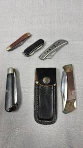 lot 89 image: Assorted pocket knives
