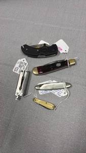 lot 92 image: Assorted pocket knives