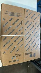 lot 2024 image: ShippingMoving Boxes. 11x10x16. Qty 25.