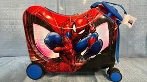 lot 2053 image: Marvel Spider-Man Kids Ride-On Carry-On Luggage