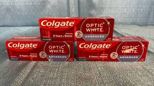 lot 2061 image: Colgate Optic White Advanced Toothpaste 3.2 oz - 3 Pack