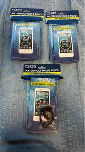 lot 2113 image: Lewis N. Clark Waterproof Phone Pouch Set of 3 - IP-X8 Rated