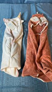 lot 2129 image: Cloud Island Infant Hooded Towels Set of 2 - Unicorn and Fox