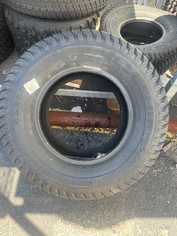 lot 162 image: KENDA Super Turf Tire 24x9.50-12