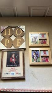 lot 2 image: Wood Photo Frame Set and HOPE Wall Decor Bundle