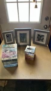 lot 5 image: Decorative Bathroom Accessory Set with Framed Art Prints