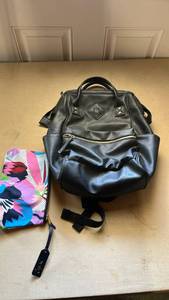 lot 6 image: Black Faux Leather Backpack with Floral Pouch Set