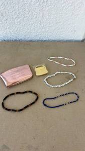 lot 41 image: Beaded Necklace and Accessory Bundle