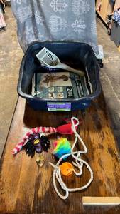lot 50 image: Pet Care Bundle - Cat Litter Box, Scoops, XXL Dog Training Pads & Cat Toys