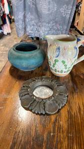 lot 55 image: Arts & Crafts Matte green Bowl small mirror and decorative picture
